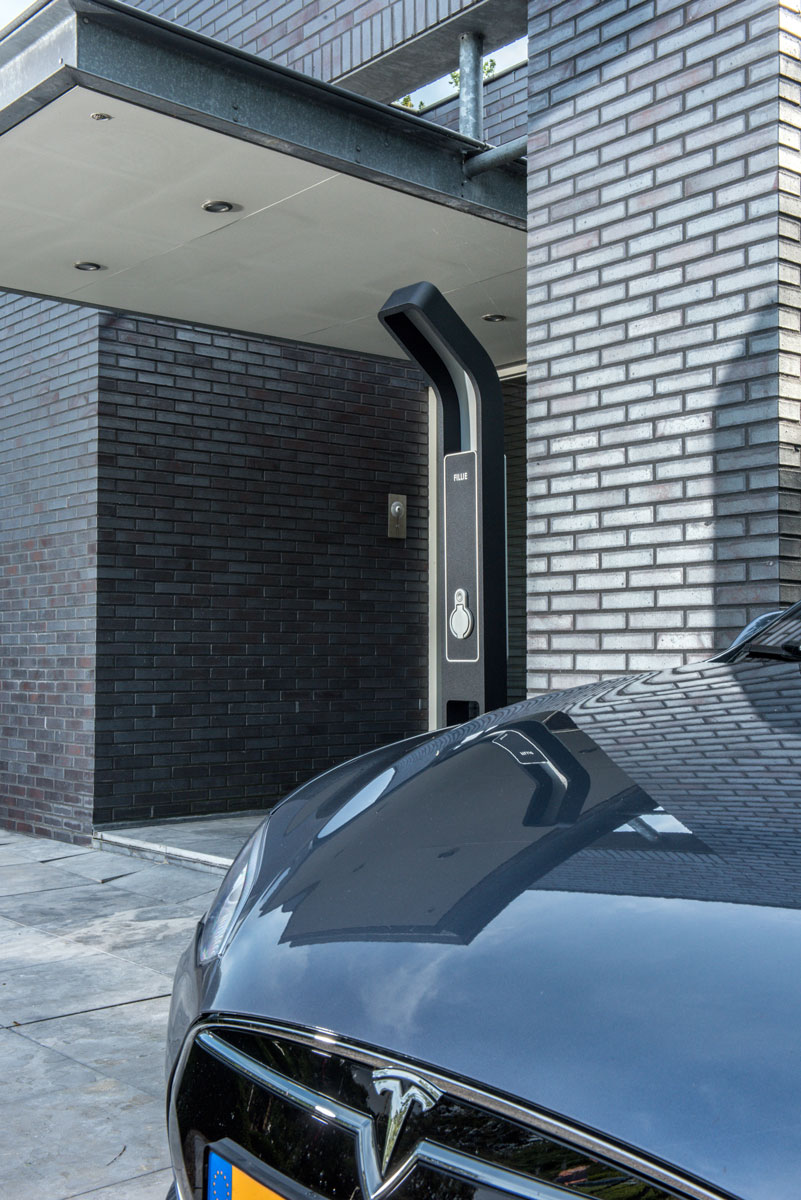 Red Dot Design Award Winning EV Charging System