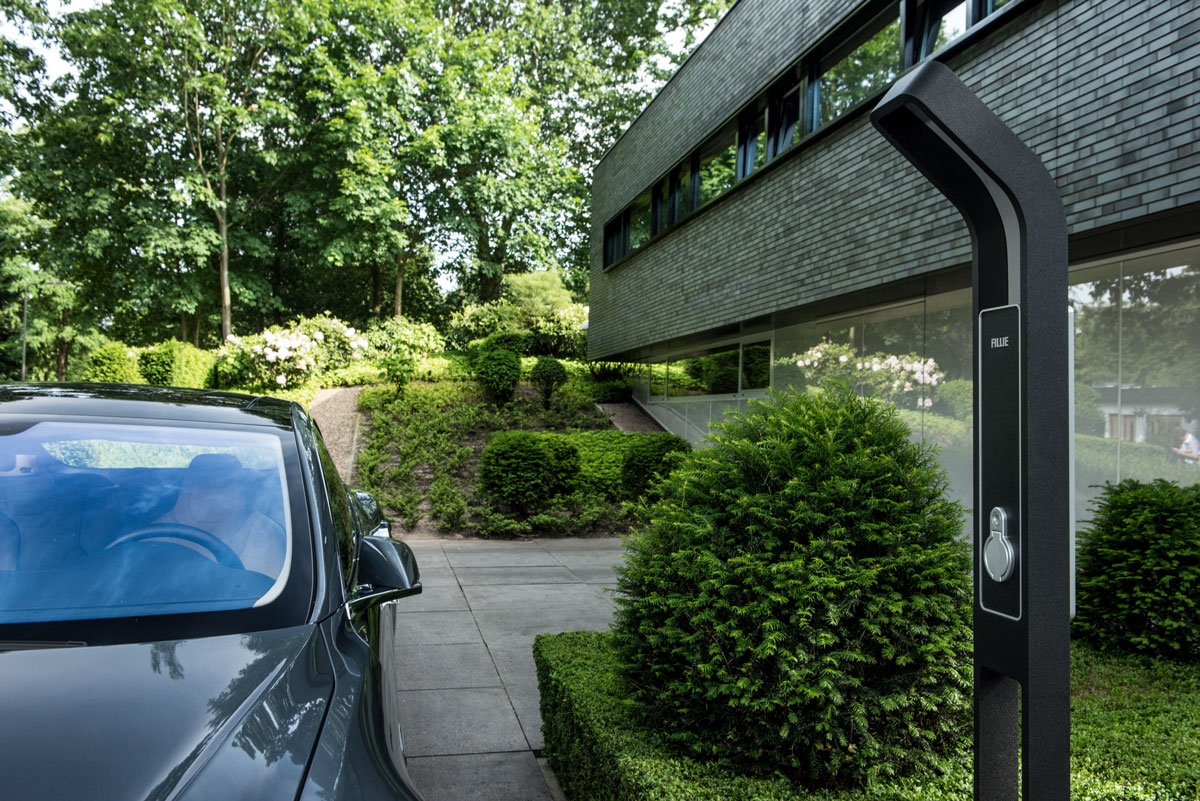 Red Dot Design Award Winning EV Charging System